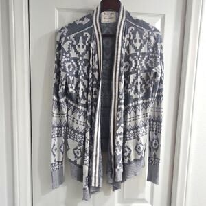 Abercrombie & Fitch Blue and Cream Geometric Cardigan